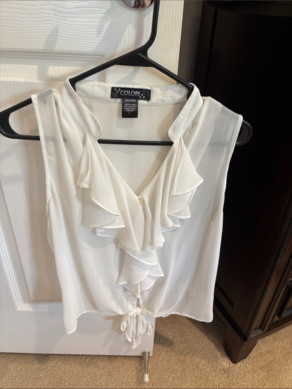 Colori Women’s White Ruffle Tie-Front Sleeveless Camisole